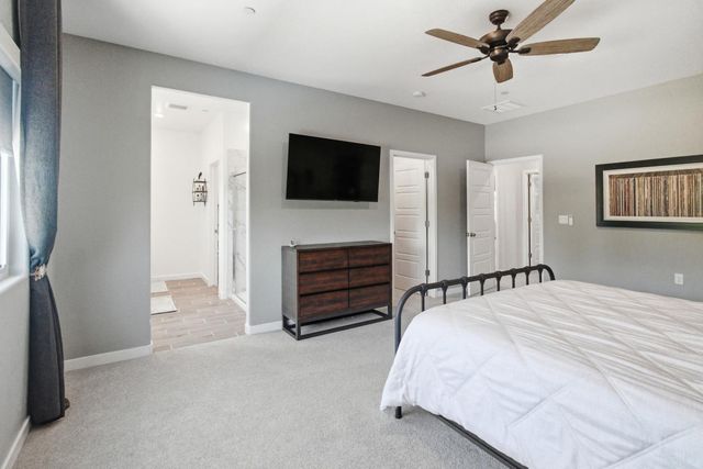479 S Filbert Avenue, Fresno, CA 93727