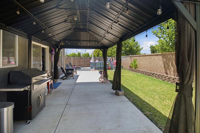 479 S Filbert Avenue, Fresno, CA 93727