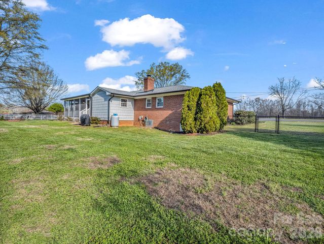 1100 Old Stonecutter Road, Rutherfordton, NC 28139