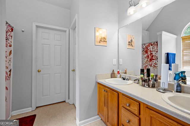 333 Cascade Court, Hampton, GA 30228
