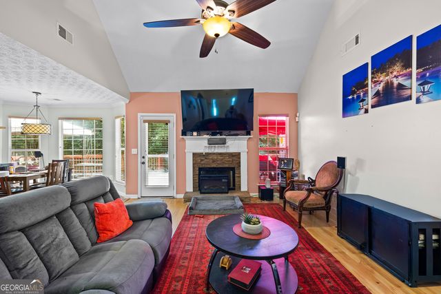 333 Cascade Court, Hampton, GA 30228