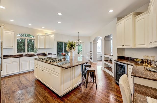 1187 Arborside Drive, Aurora, IL 60502