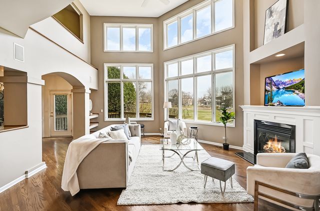 1187 Arborside Drive, Aurora, IL 60502