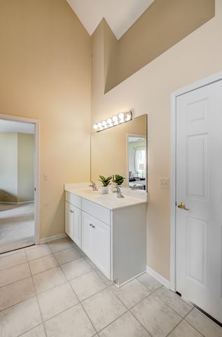 1187 Arborside Drive, Aurora, IL 60502