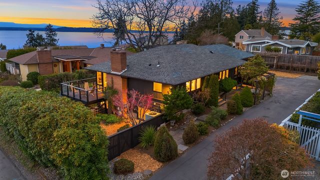 2426 NW 201st Place, Shoreline, WA 98177