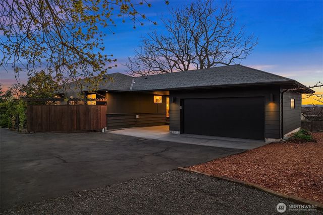 2426 NW 201st Place, Shoreline, WA 98177