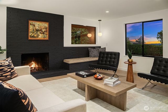 2426 NW 201st Place, Shoreline, WA 98177