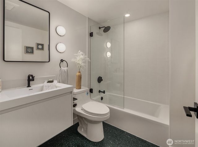 2426 NW 201st Place, Shoreline, WA 98177