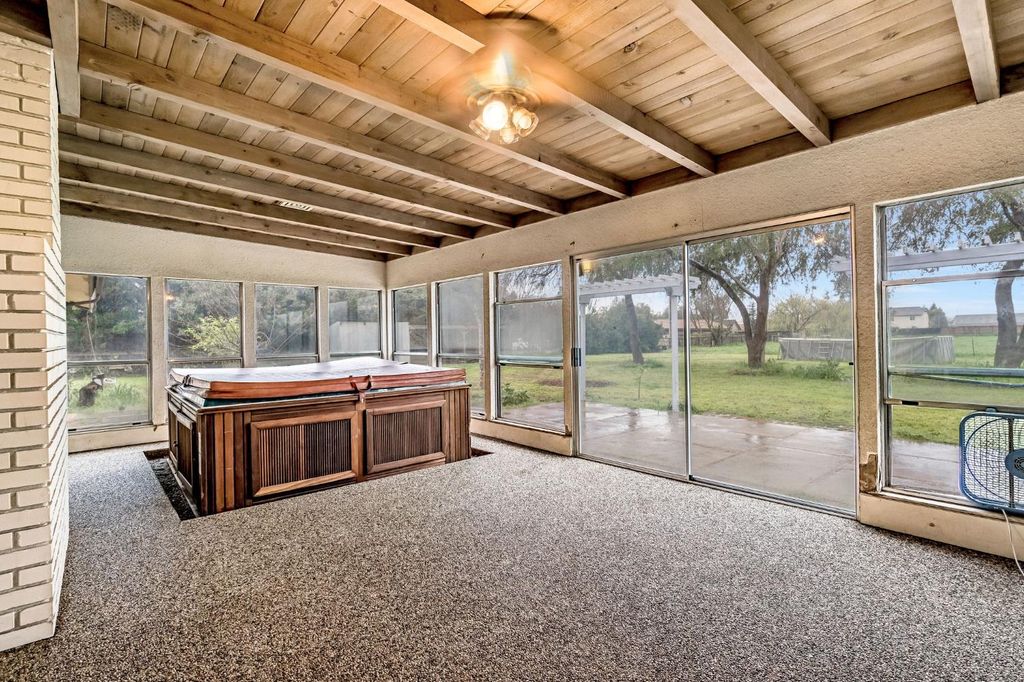 Image 18 of property listing at 2203 N Cornelia Avenue, Fresno, CA 93722