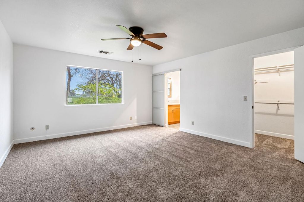 Image 21 of property listing at 2203 N Cornelia Avenue, Fresno, CA 93722