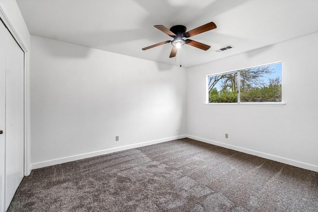 Image 25 of property listing at 2203 N Cornelia Avenue, Fresno, CA 93722