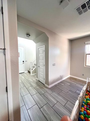 9922 E Tahoe Avenue, Mesa, AZ 85212