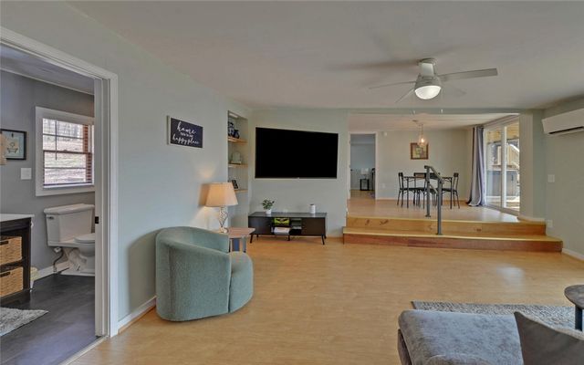 117 Woods Lane, Hartwell, GA 30643