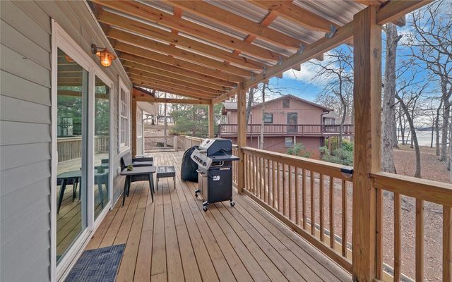 117 Woods Lane, Hartwell, GA 30643