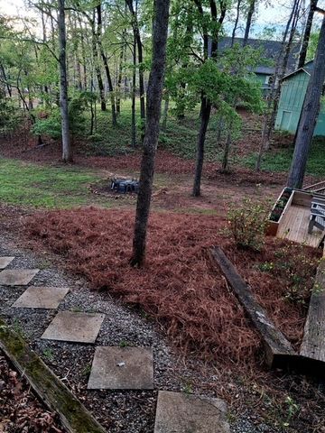 117 Woods Lane, Hartwell, GA 30643