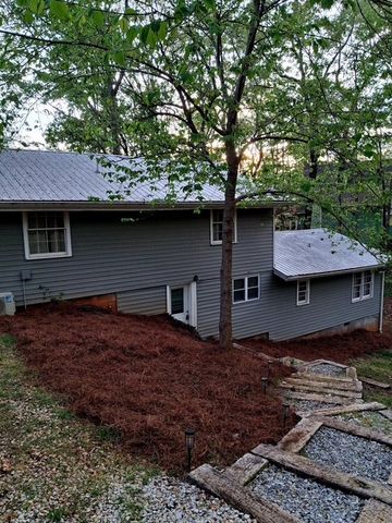 117 Woods Lane, Hartwell, GA 30643