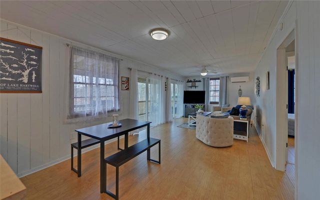 117 Woods Lane, Hartwell, GA 30643