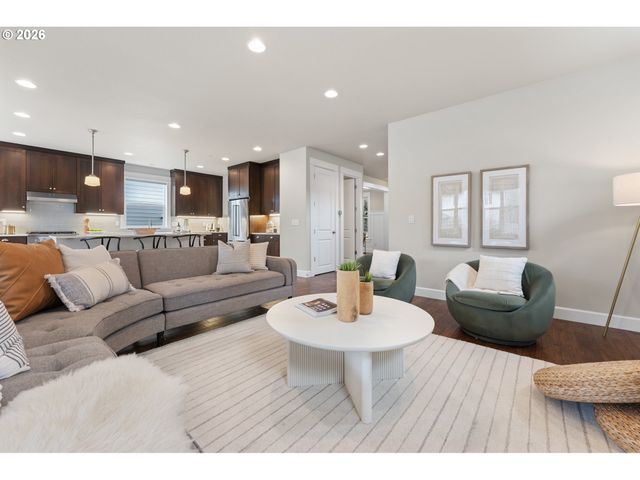 6810 Se 48TH Ave, Portland, OR 97206