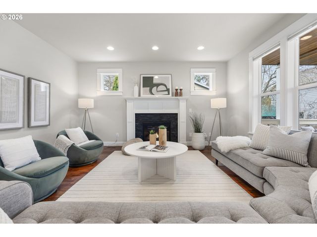 6810 Se 48TH Ave, Portland, OR 97206