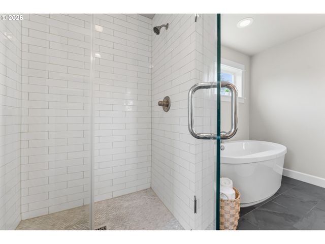 6810 Se 48TH Ave, Portland, OR 97206