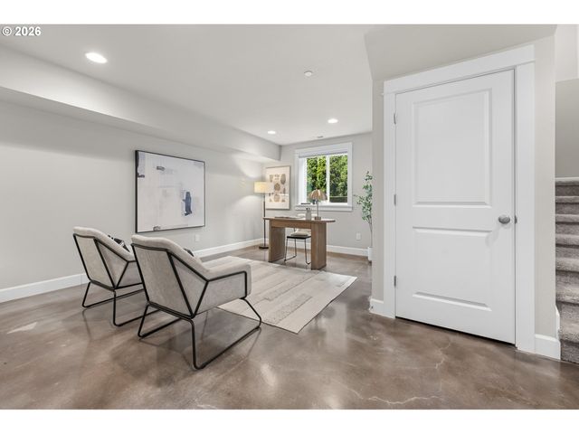 6810 Se 48TH Ave, Portland, OR 97206