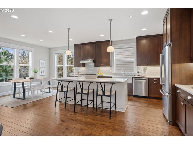 6810 Se 48TH Ave, Portland, OR 97206