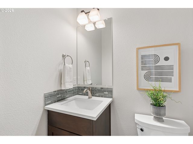 6810 Se 48TH Ave, Portland, OR 97206