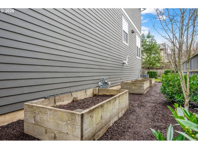 6810 Se 48TH Ave, Portland, OR 97206