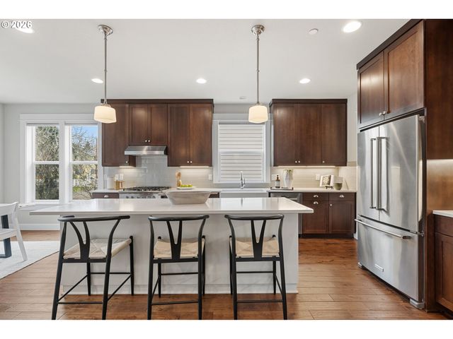 6810 Se 48TH Ave, Portland, OR 97206