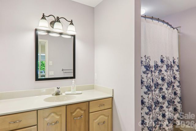 817 Greenwood Drive, Hendersonville, NC 28791