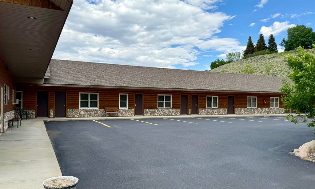 244 Yellowstone Ave., W, Cody, WY 82414 photo 6