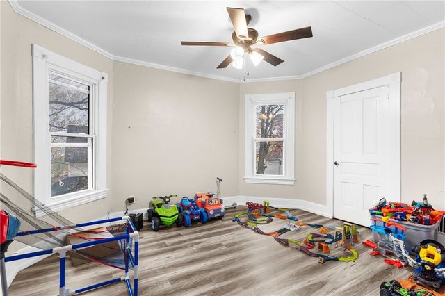 282 Orchard St, Sharon, PA 16146