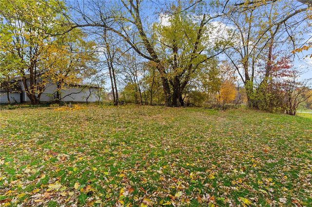 282 Orchard St, Sharon, PA 16146