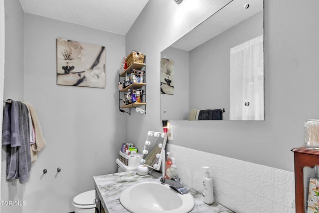 935 Ragle Street, Church Hill, TN 37642