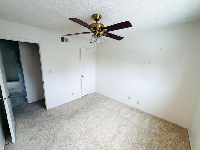 4032 Oak Villa Cir, Carmichael, CA 95608