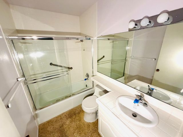 4032 Oak Villa Cir, Carmichael, CA 95608