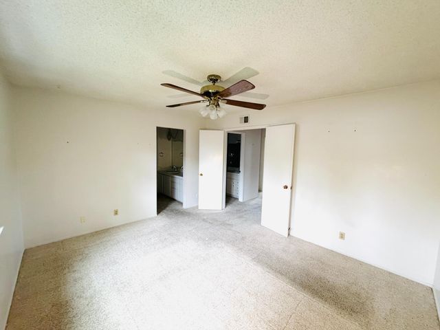 4032 Oak Villa Cir, Carmichael, CA 95608