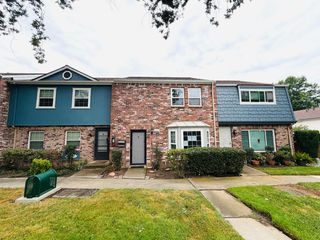 4032 Oak Villa Cir, Carmichael, CA 95608