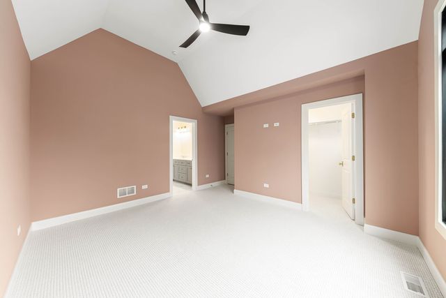 660 N Eagle Street, Naperville, IL 60563