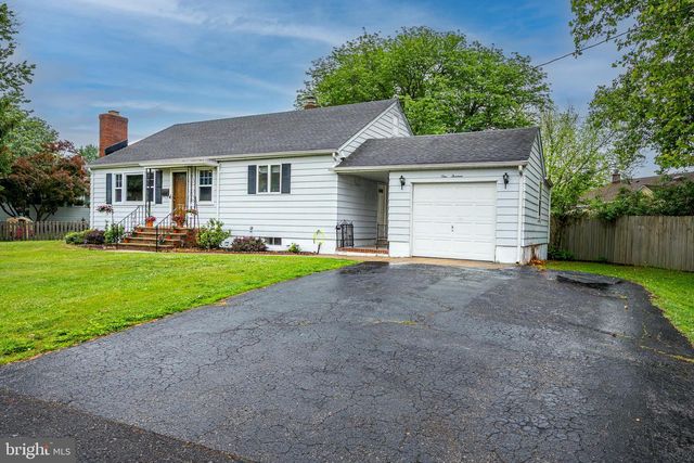 113 DUTCH NECK RD, Hightstown, NJ 08520