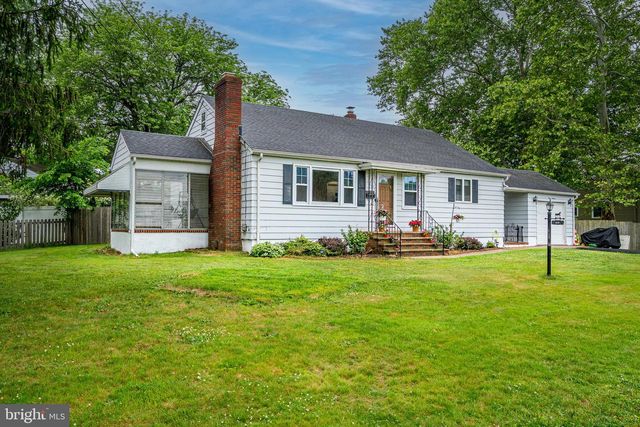 113 DUTCH NECK RD, Hightstown, NJ 08520