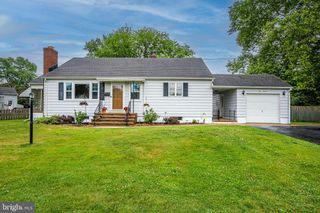 113 DUTCH NECK RD, Hightstown, NJ 08520