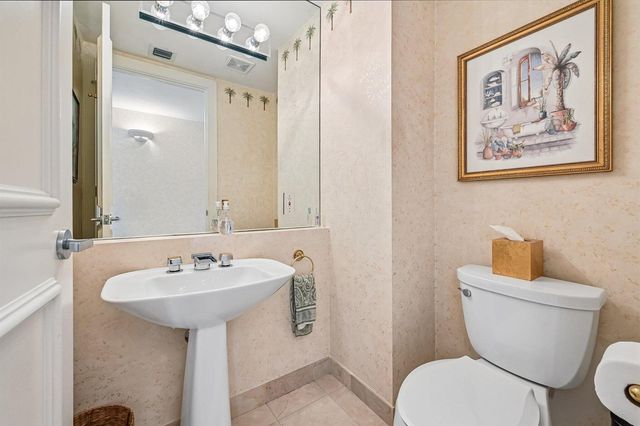 800 Ocean Drive 1105, Juno Beach, FL 33408