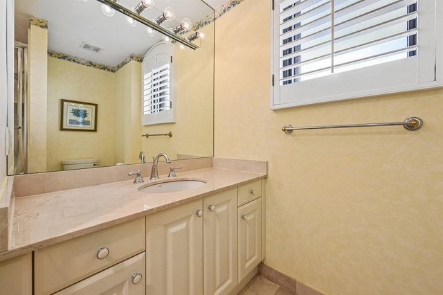 800 Ocean Drive 1105, Juno Beach, FL 33408