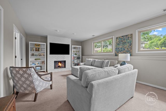 233 Terrance Drive, Naperville, IL 60565
