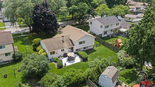 233 Terrance Drive, Naperville, IL 60565
