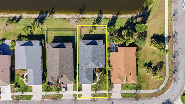 367 SW North Shore Boulevard, Port St. Lucie, Port St Lucie, FL 34986