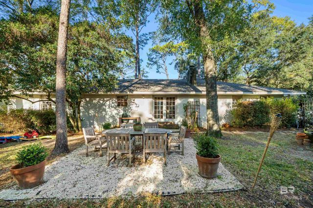 451 Ivy Circle, Fairhope, AL 36532