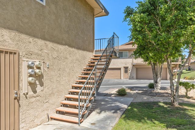 72629 Edgehill Drive 4, Palm Desert, CA 92260