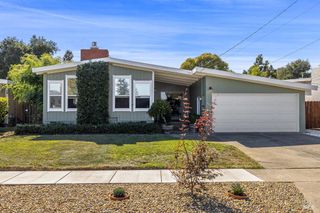 429 Greenbach St, Napa, CA 94559